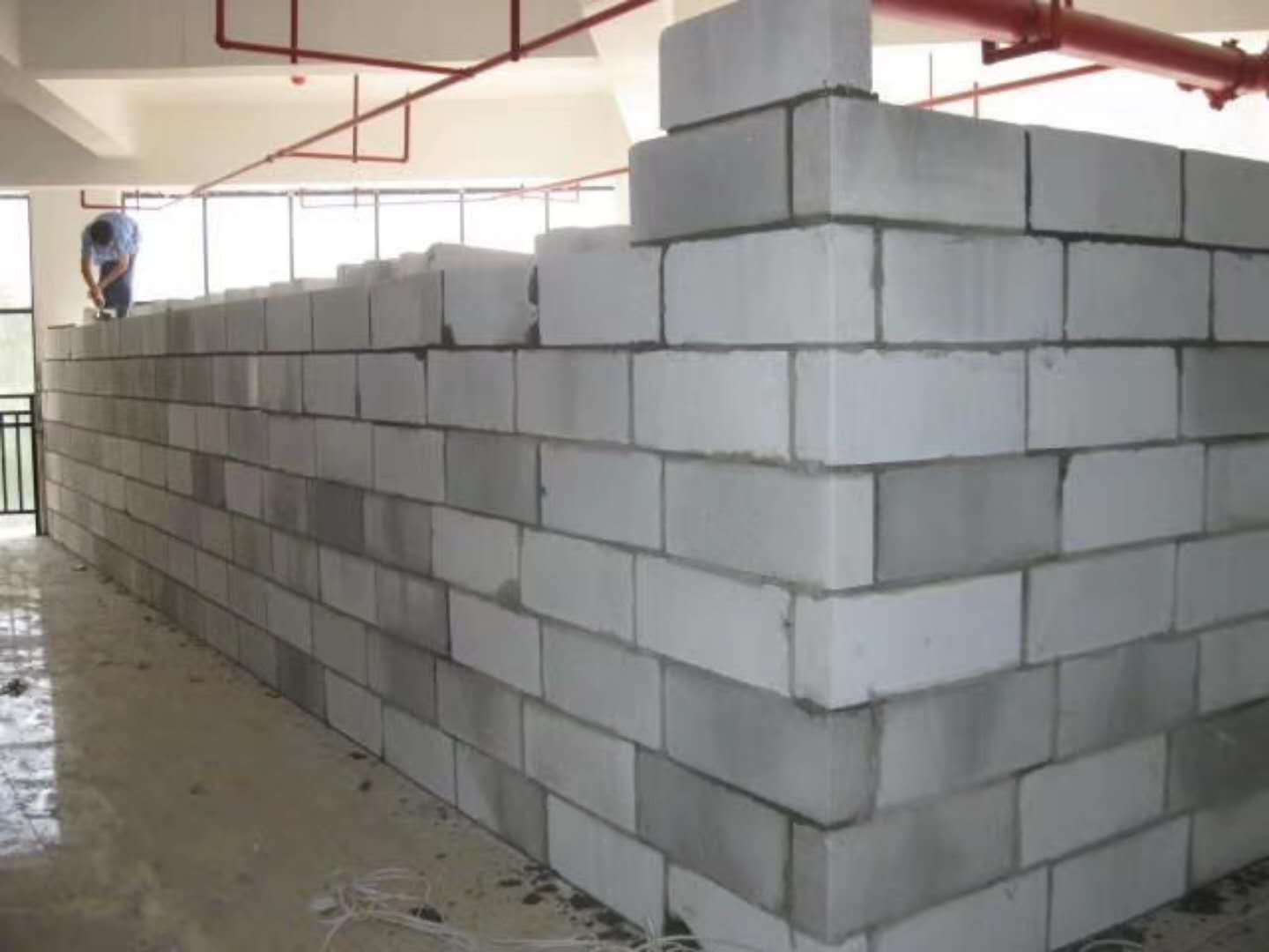 金山屯蒸压加气混凝土砌块承重墙静力和抗震性能的研究